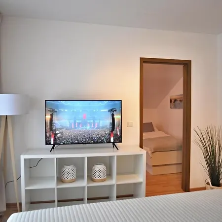 Steuerbord 아파트 라보에